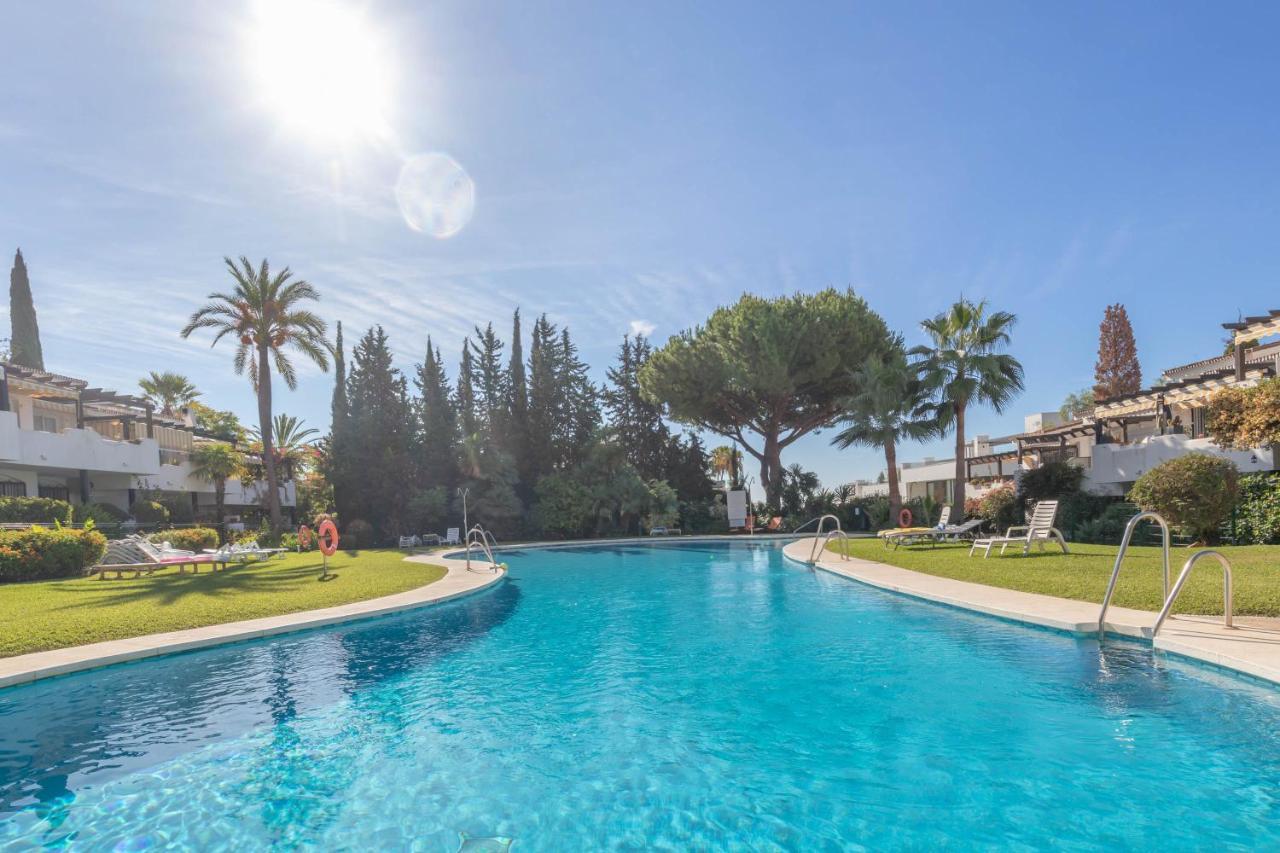 Apartamento Viveros Marbella Luaran gambar